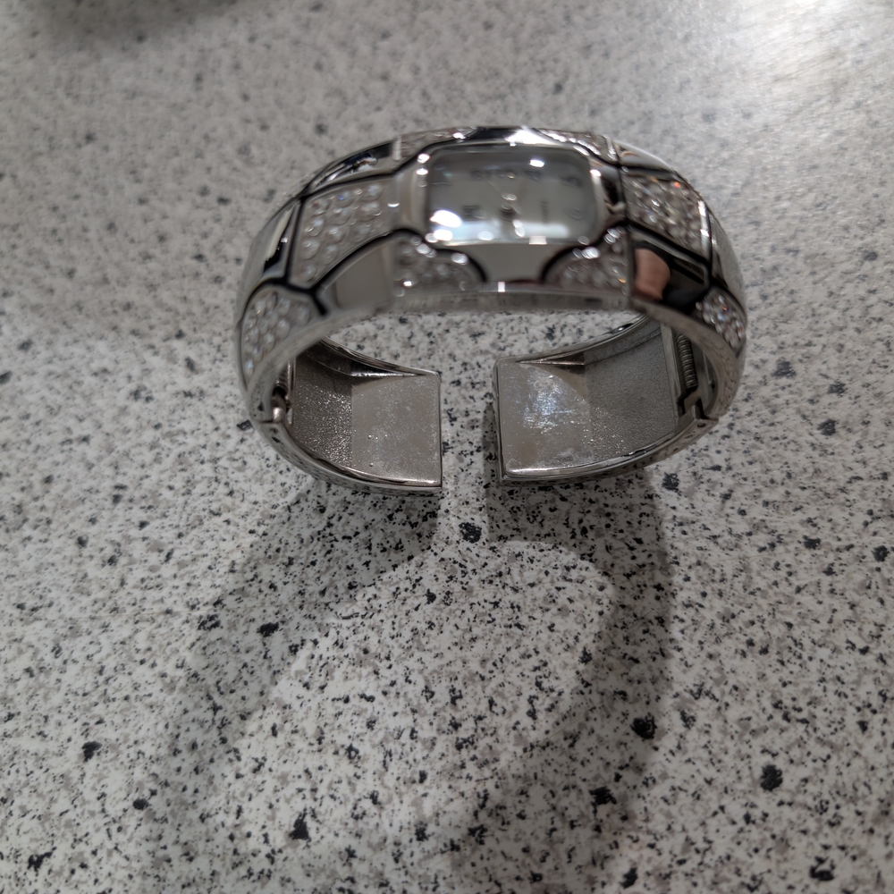 Silver Geometric Patterned Watch - image 3